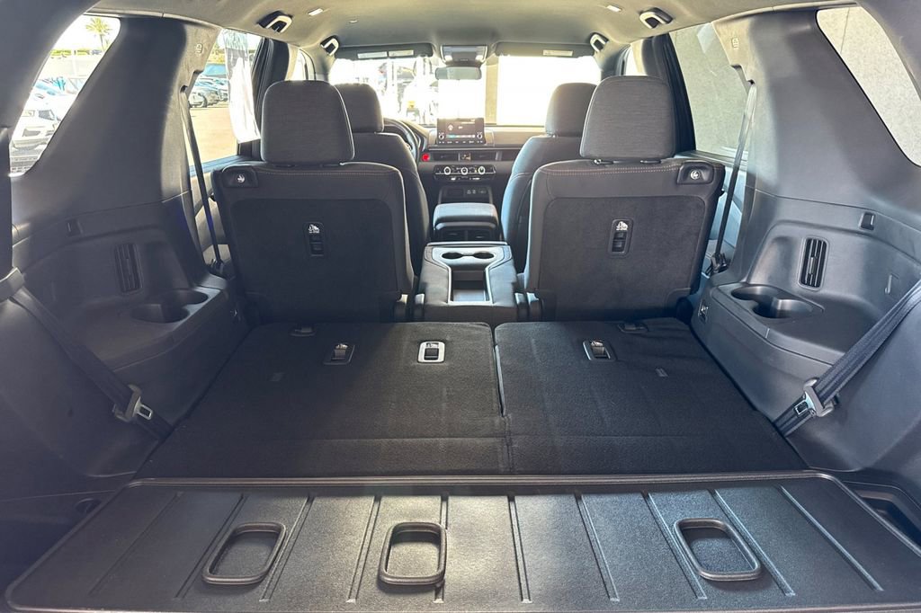 Certified 2025 Honda Pilot Sport image 20