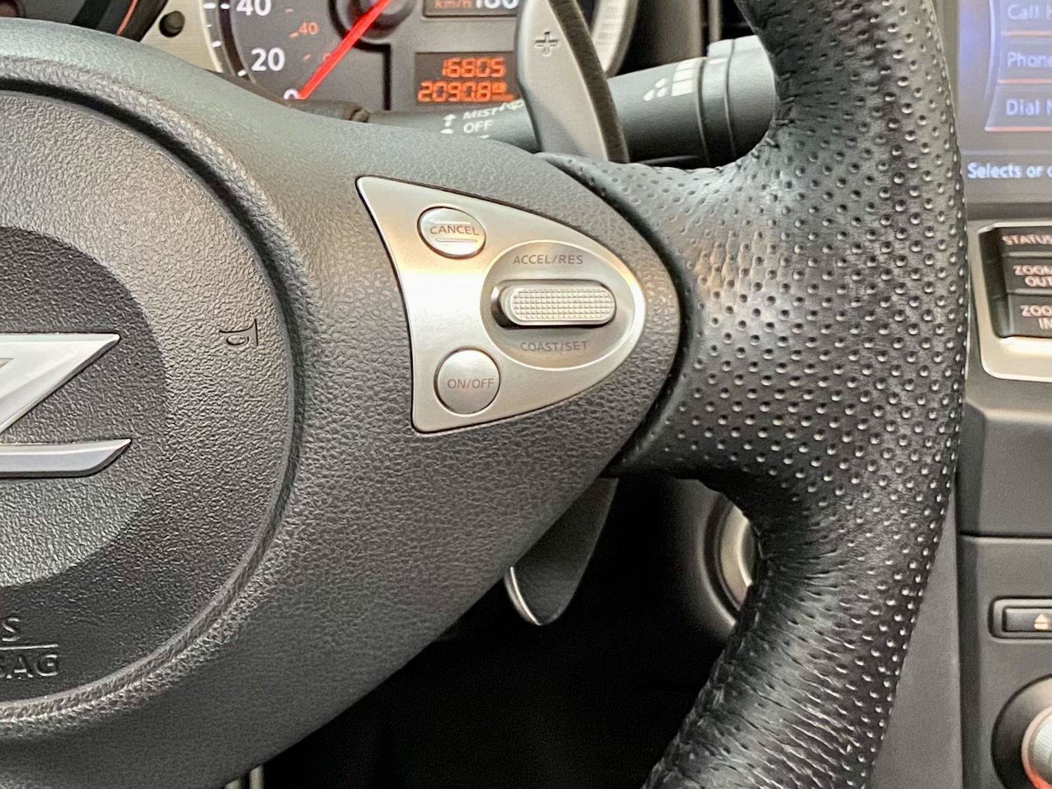 Used 2017 Nissan 370Z Touring Sport RWD image 32