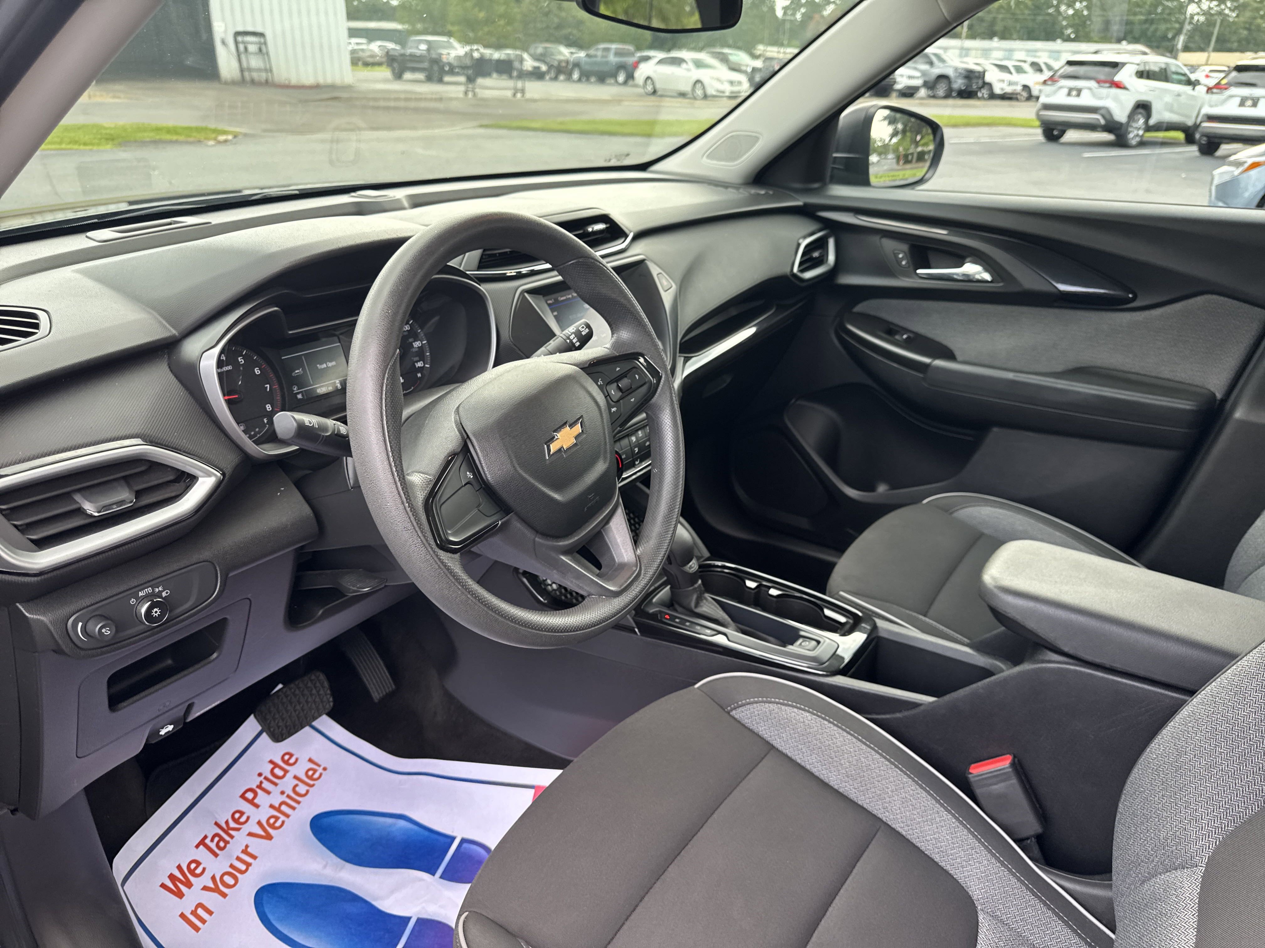 Used 2023 Chevrolet TrailBlazer LS image 15
