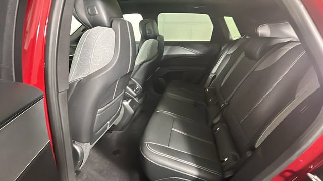 Used 2024 Cadillac Lyriq Tech AWD/4WD image 26