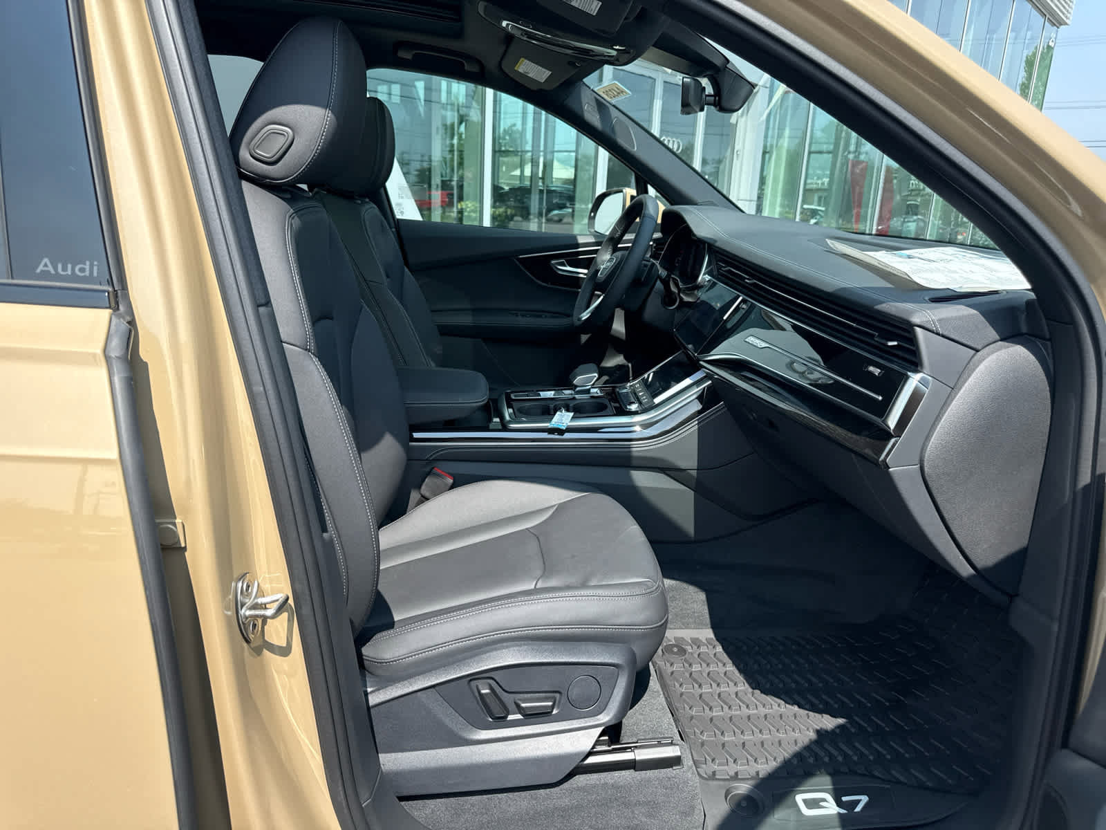 New 2025 Audi Q7 3.0T Premium Plus image 36