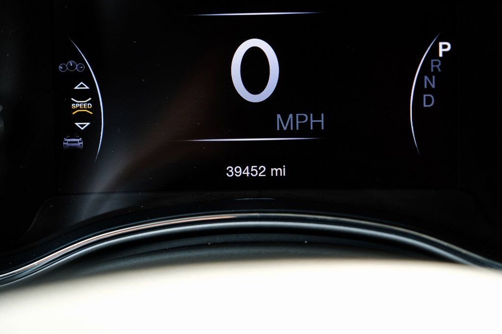 Used 2022 Jeep Grand Cherokee Limited w/ Tech Group image 3