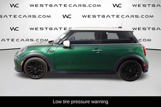 Used 2023 MINI Cooper 2-Door Hardtop w/ Signature Upholstery Package FWD image 5