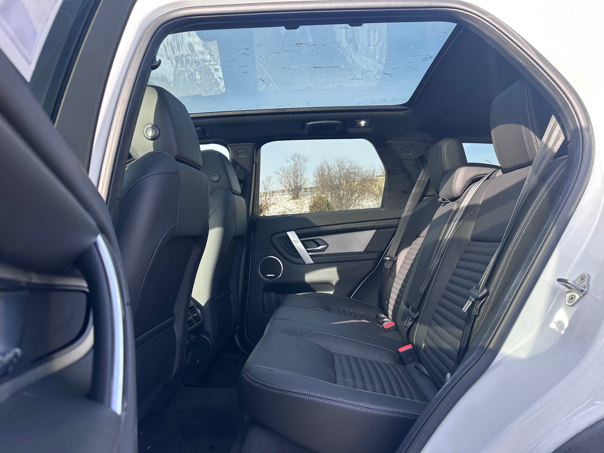 New 2026 Land Rover Discovery Sport Landmark image 11