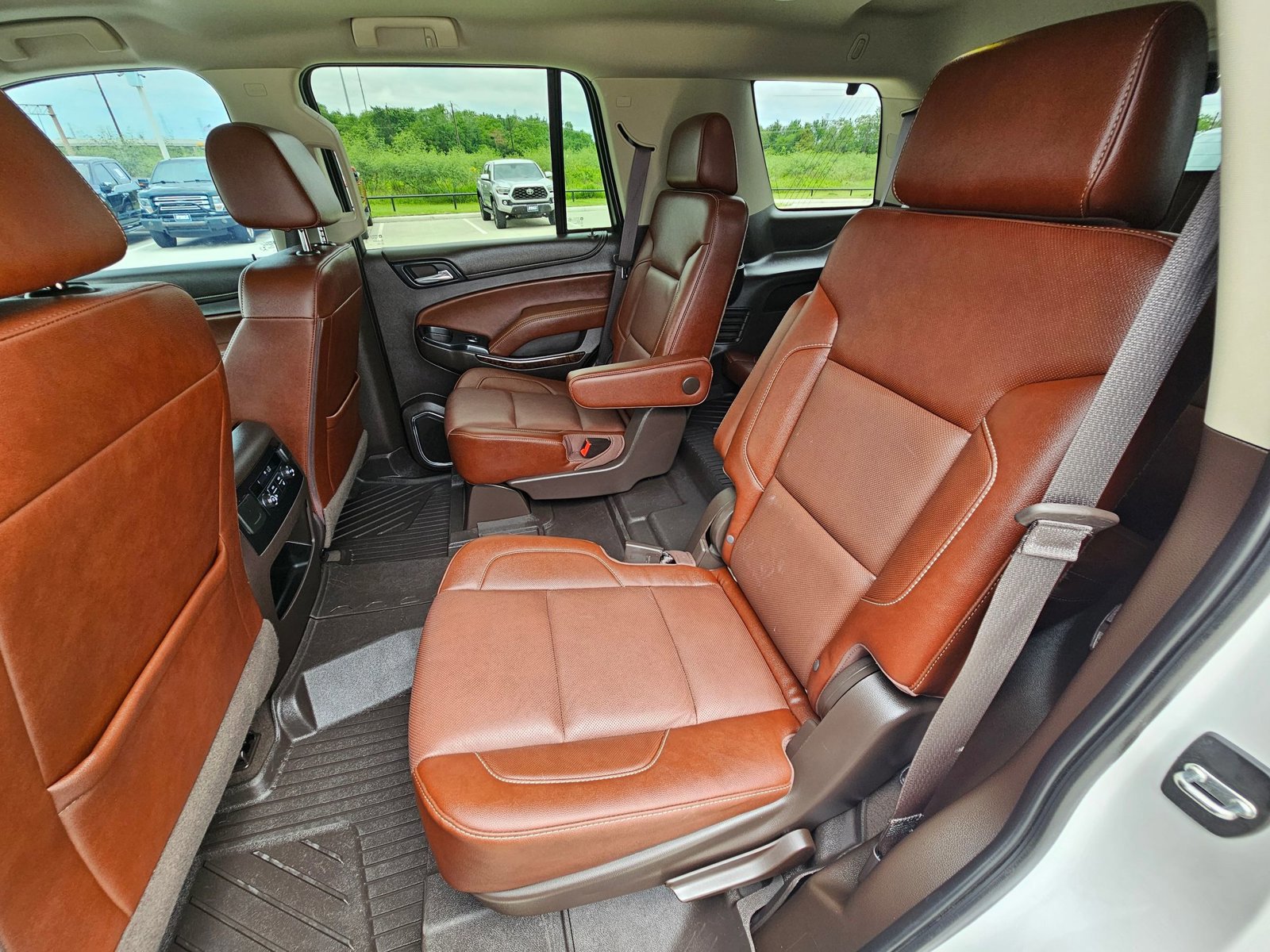 Used 2019 Chevrolet Tahoe Premier RWD image 21