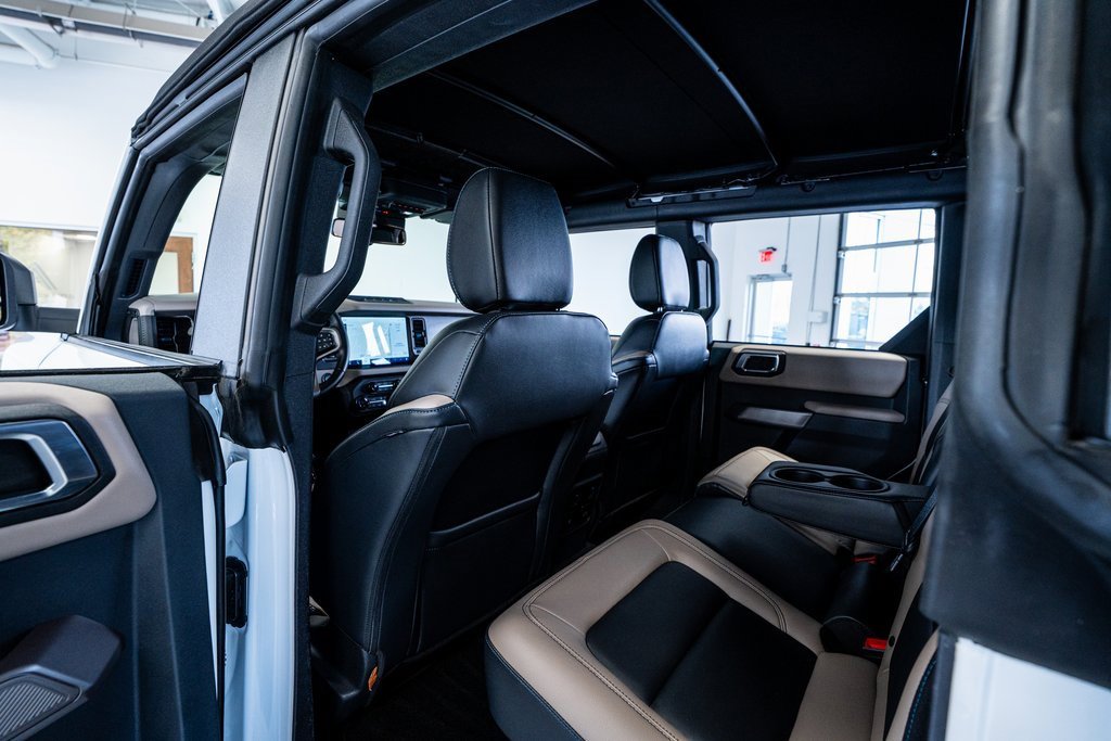 Used 2023 Ford Bronco Wildtrak image 49