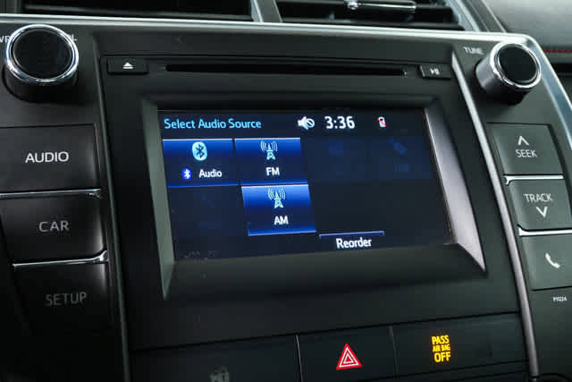 Used 2016 Toyota Camry SE image 13