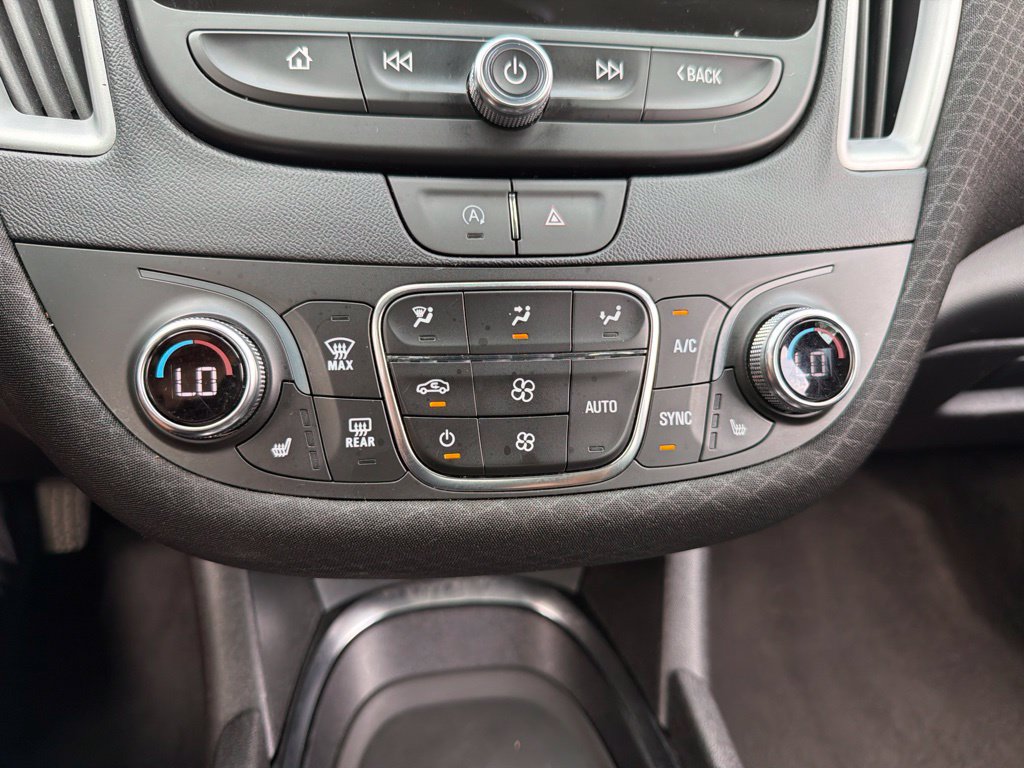 Used 2024 Chevrolet Malibu LT FWD image 12