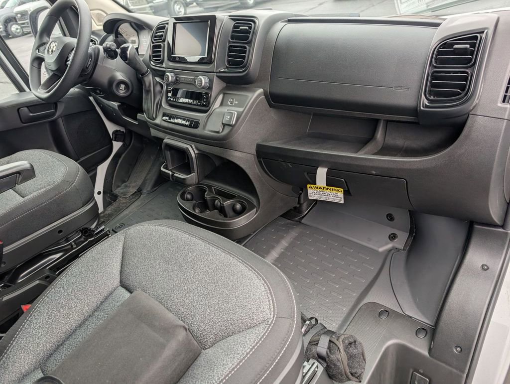 Used 2024 RAM ProMaster 2500 image 33