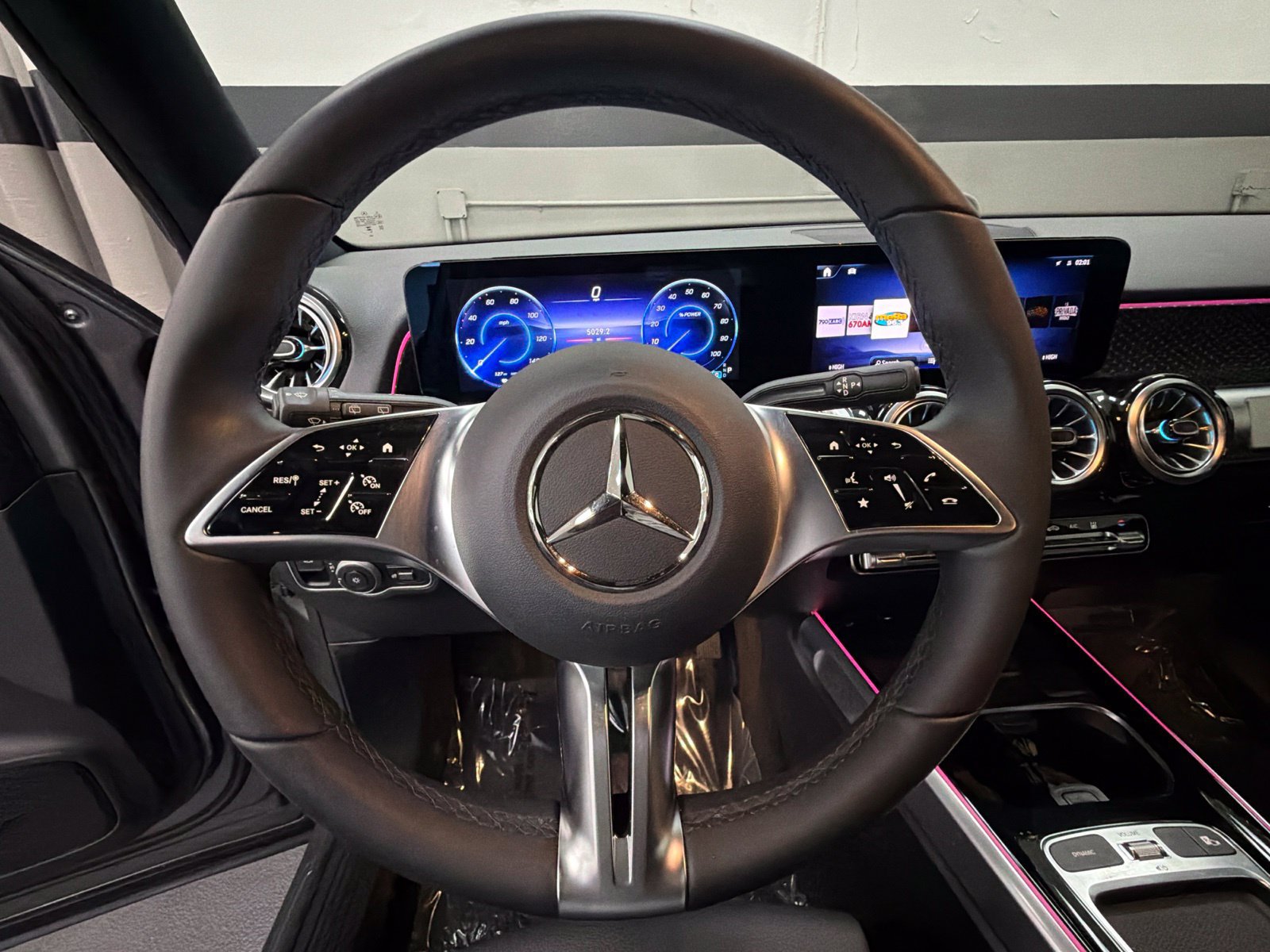 Used 2024 Mercedes-Benz EQB 250+ image 27
