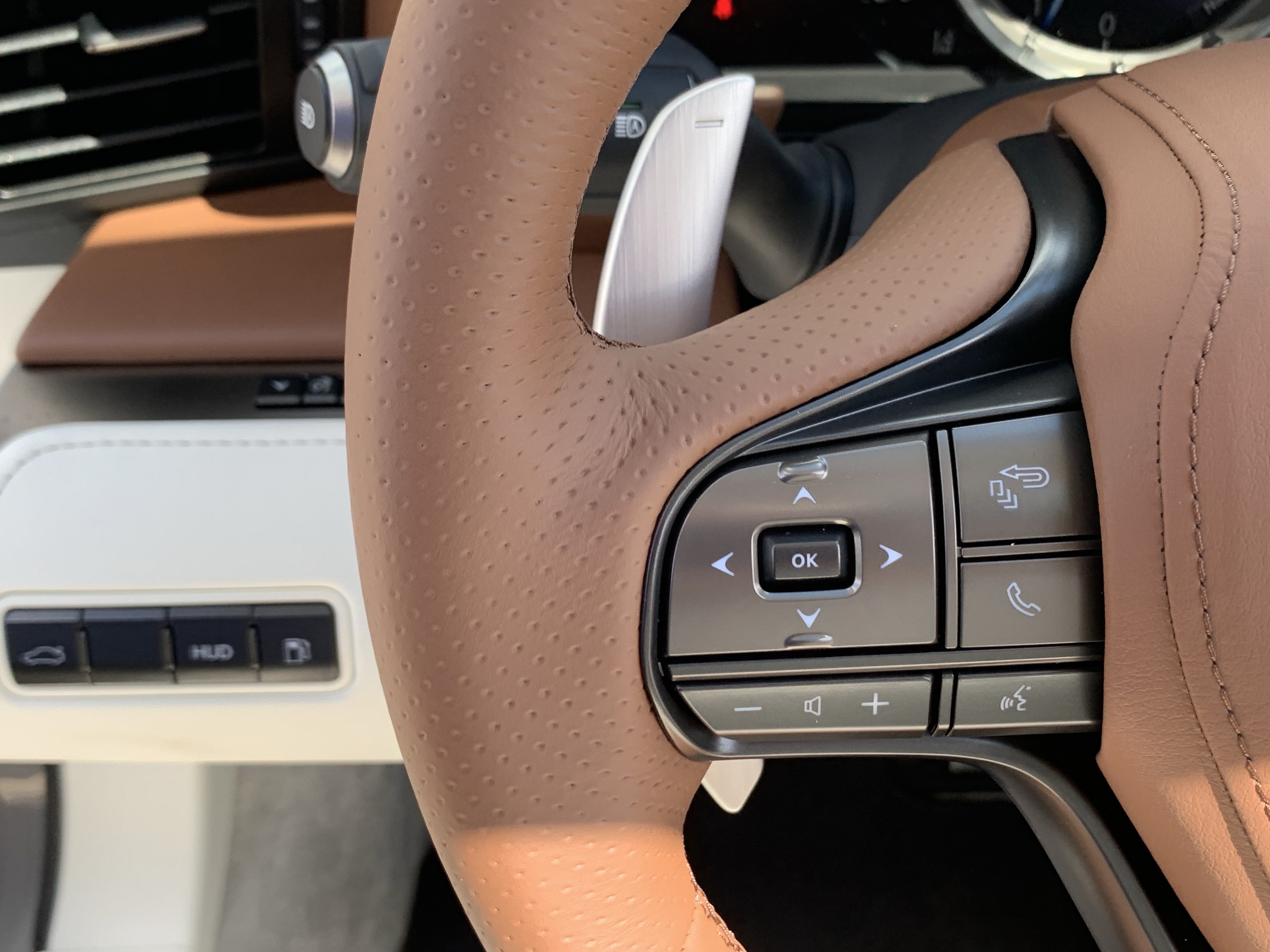 Used 2026 Lexus LC 500 Convertible w/ Inspiration Series RWD image 19