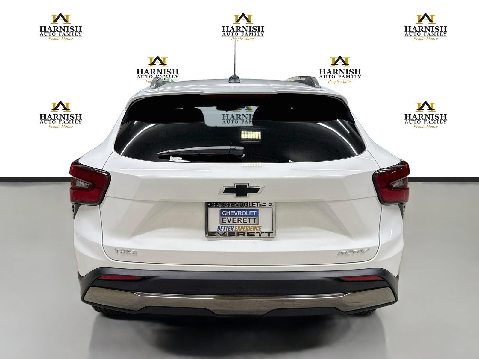 New 2026 Chevrolet Trax ACTIV w/ Sunroof Package FWD image 8