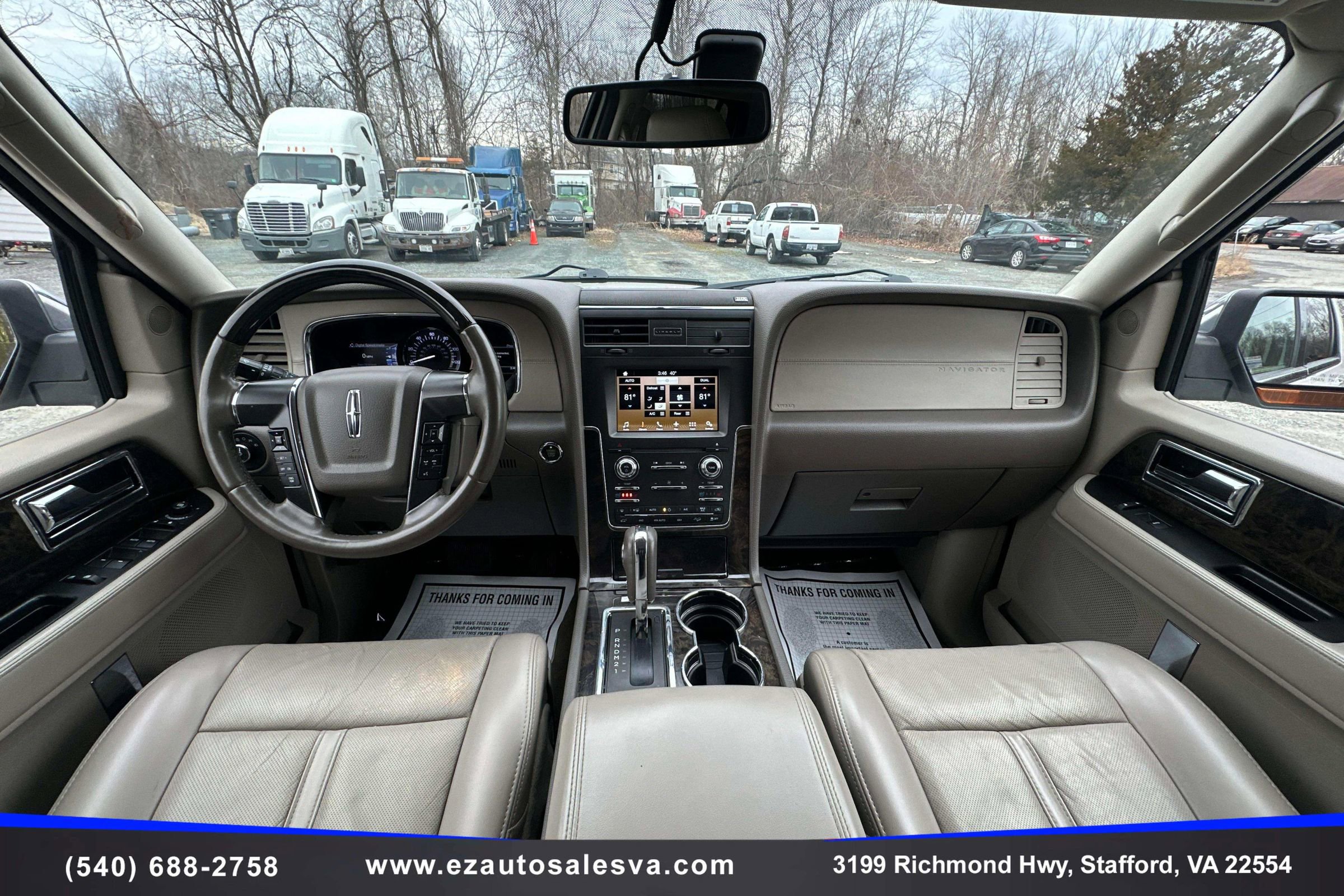Used 2017 Lincoln Navigator Select image 20