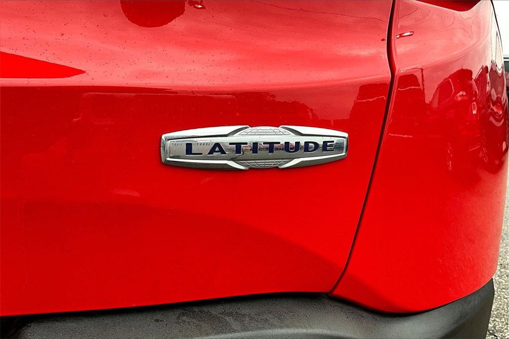 Used 2022 Jeep Renegade Latitude image 8