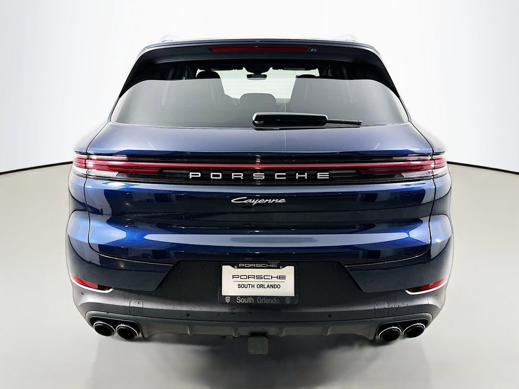 Certified 2024 Porsche Cayenne AWD/4WD image 10