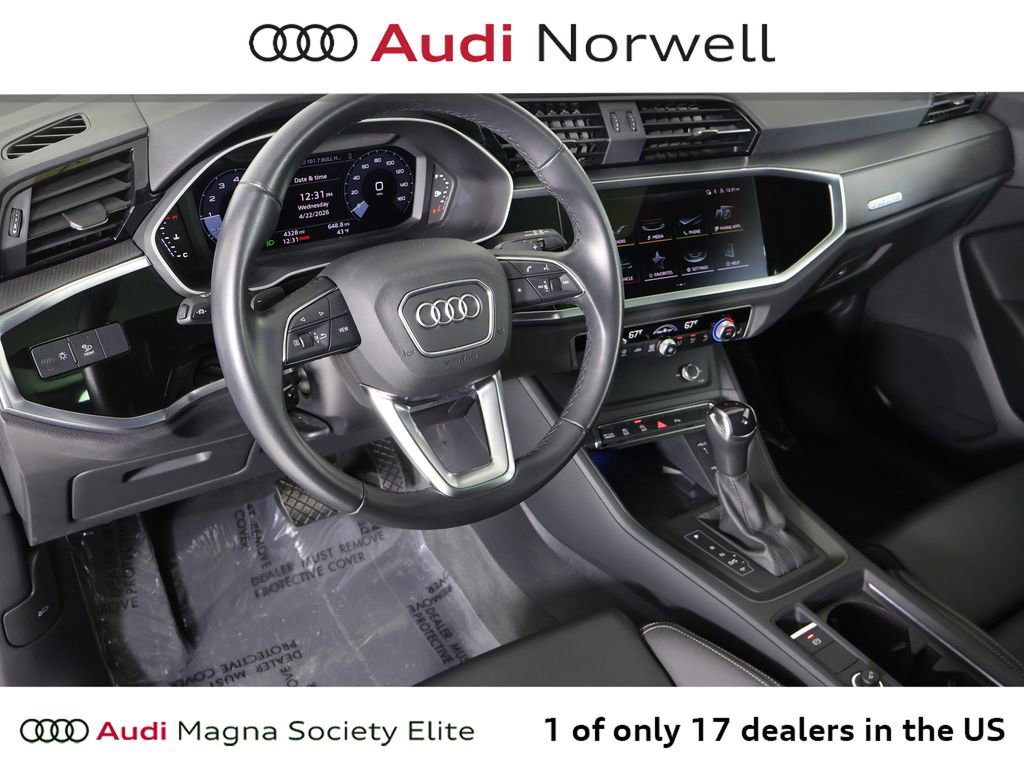 Used 2024 Audi Q3 2.0T Premium Plus image 2
