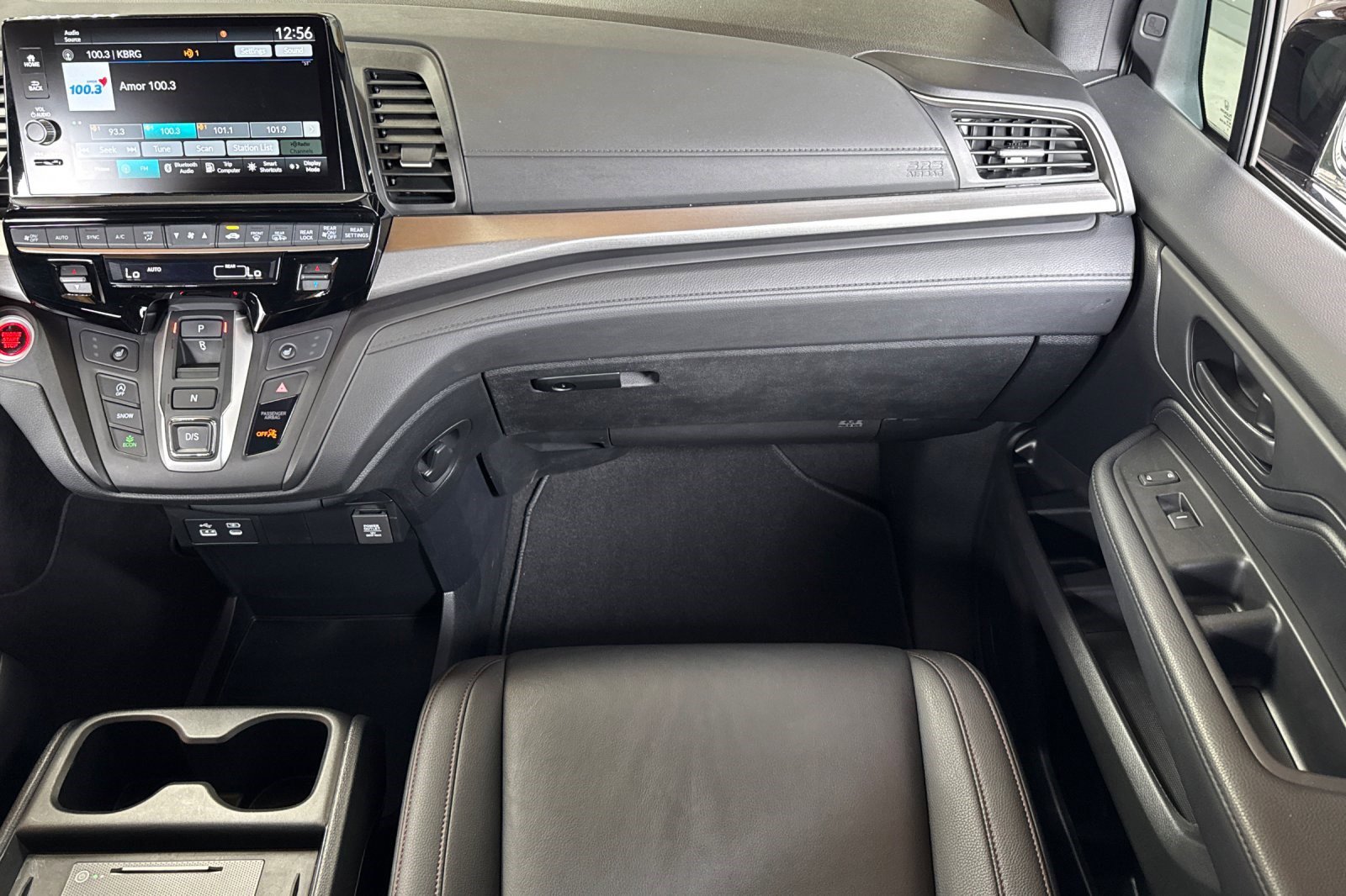 Used 2025 Honda Odyssey Sport-L image 29