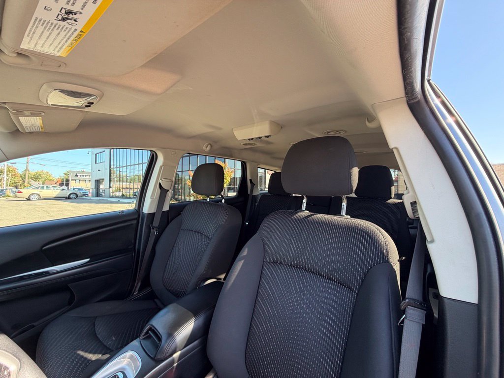 Used 2017 Dodge Journey SXT w/ Premium Group FWD image 9