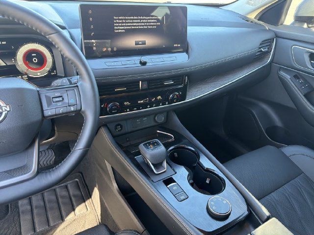 Certified 2025 Nissan Rogue Platinum AWD/4WD image 30