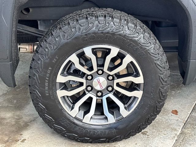 Certified 2023 GMC Sierra 1500 AT4 w/ AT4 Premium Package image 35