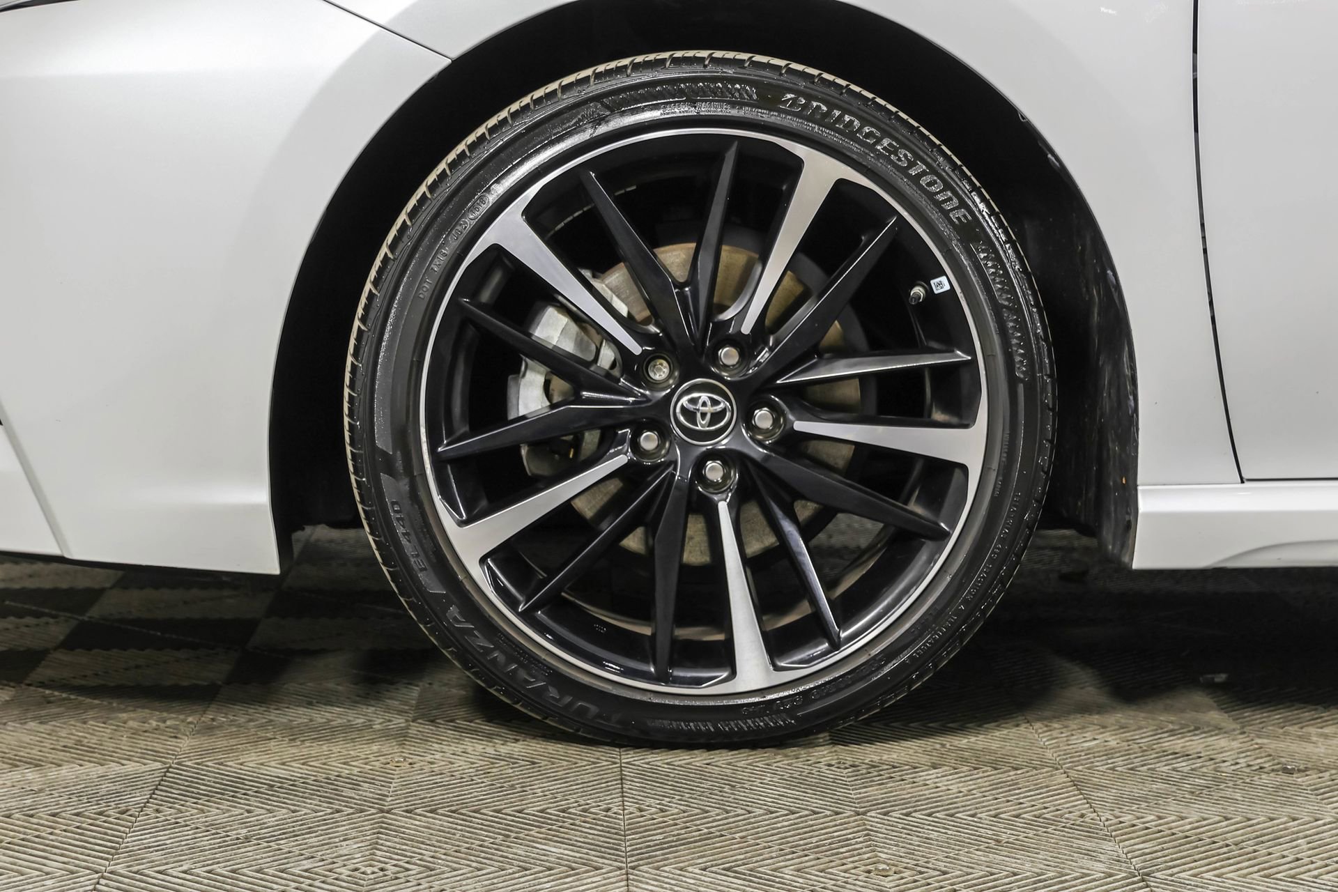 Used 2018 Toyota Camry XSE image 21