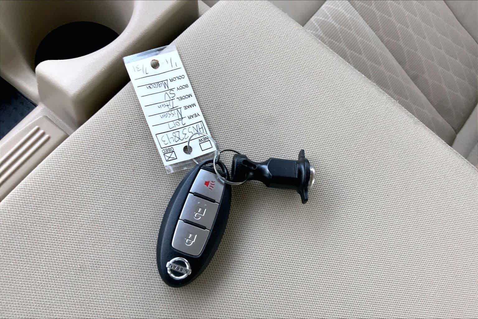 Used 2017 Nissan Titan SV RWD image 15