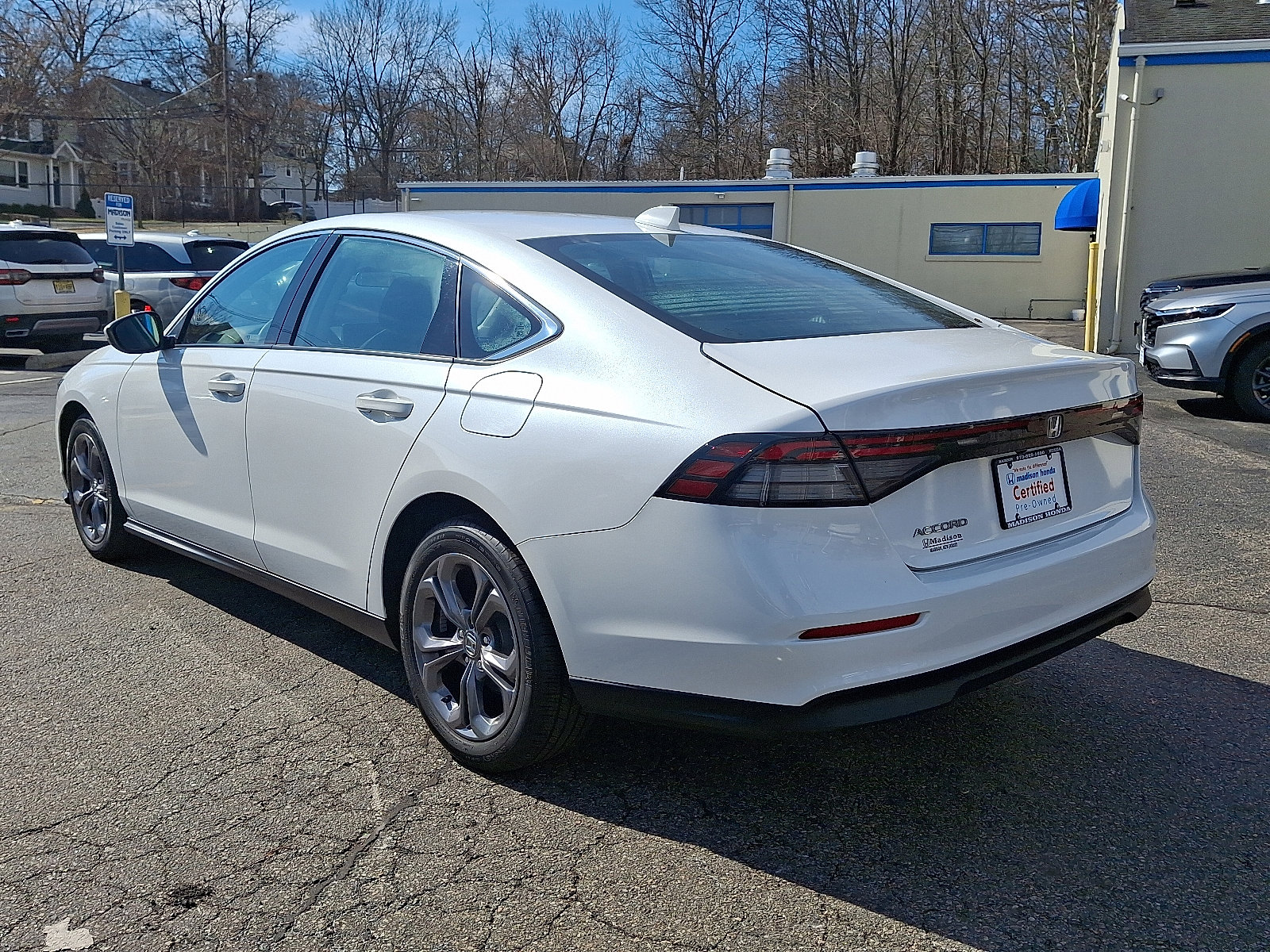 Certified 2023 Honda Accord EX image 9