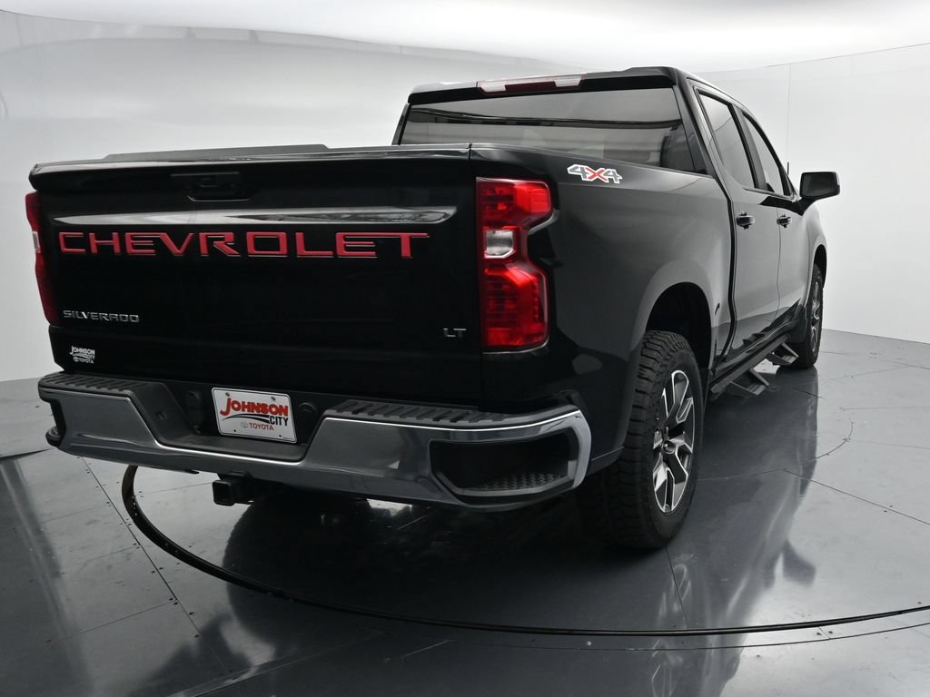 Used 2022 Chevrolet Silverado 1500 LT AWD/4WD image 6