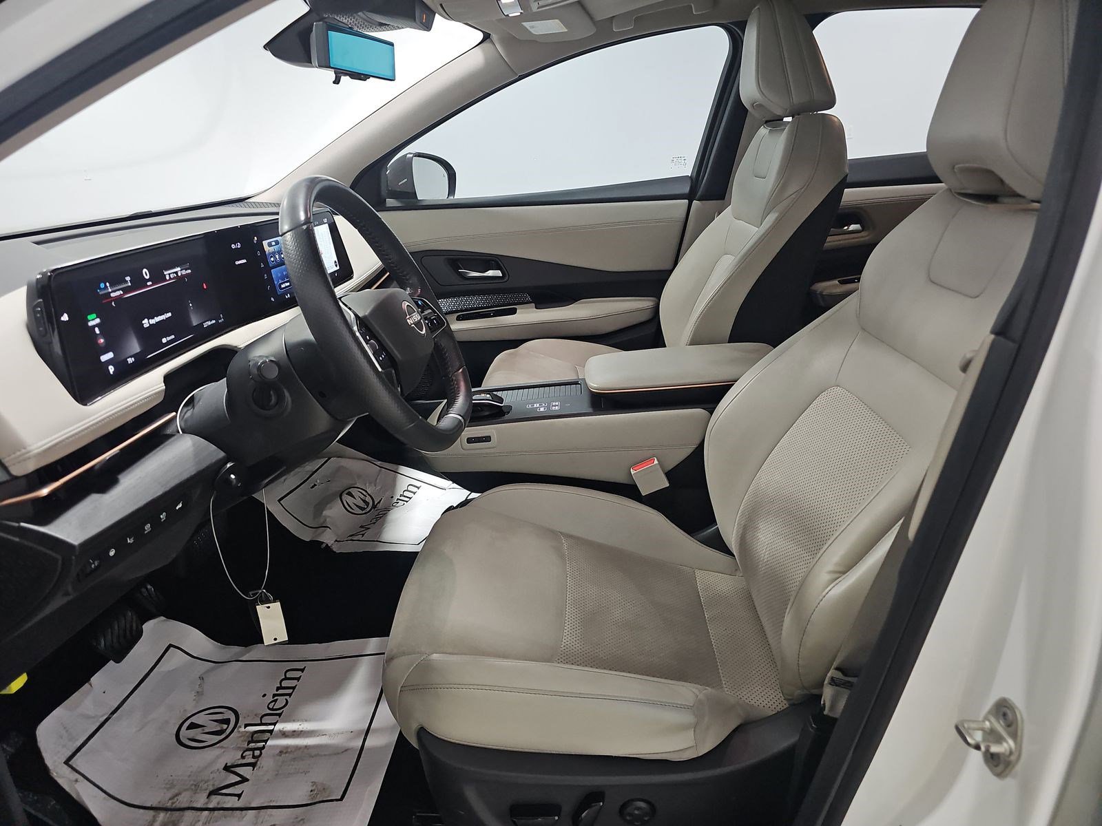 Used 2023 Nissan Ariya FWD image 10