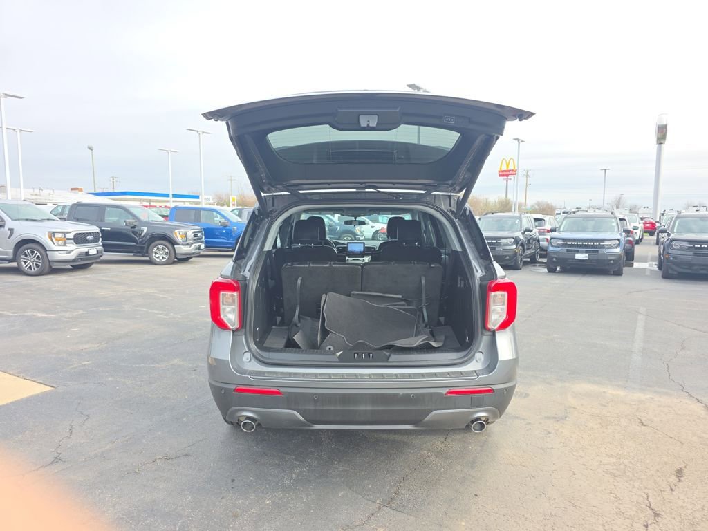 Certified 2023 Ford Explorer XLT w/ Equipment Group 202A image 11