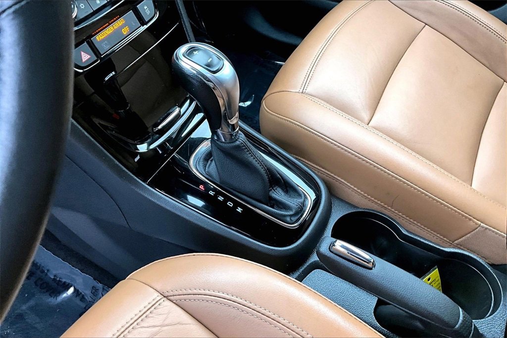 Used 2018 Buick Encore Premium w/ Experience Buick Package image 16