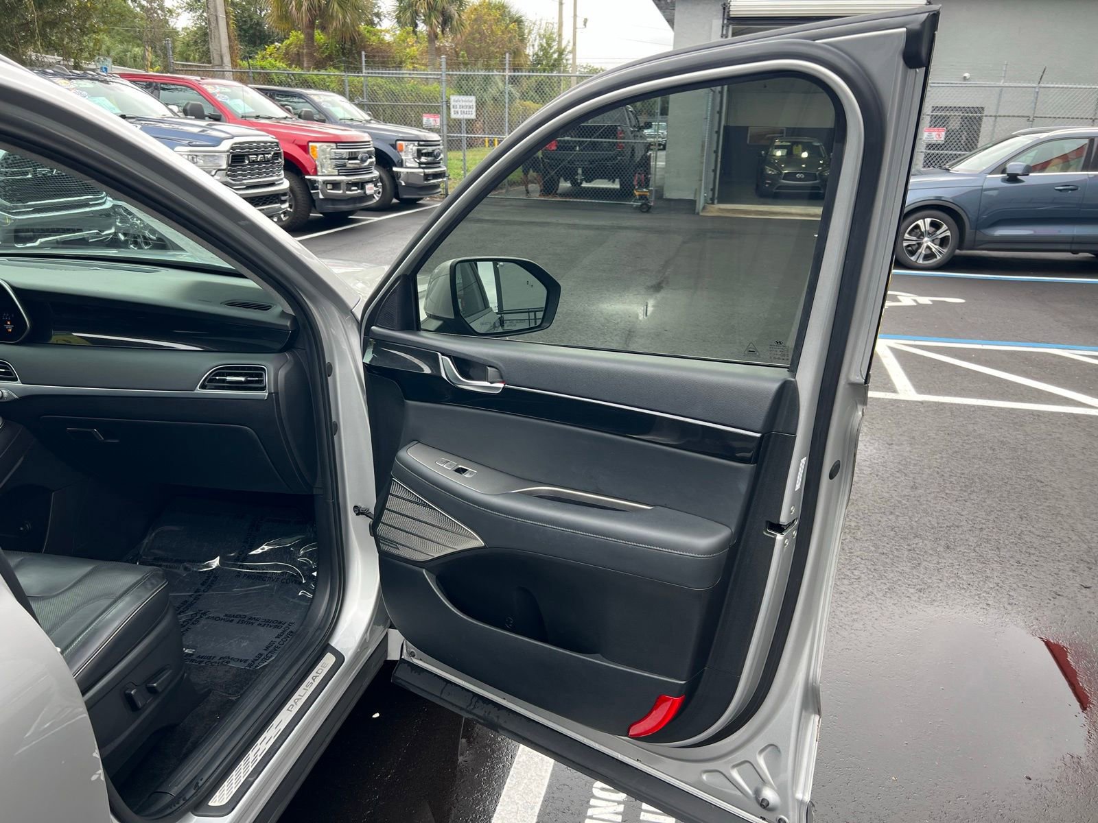 Used 2022 Hyundai Palisade Limited w/ Cargo Package image 55