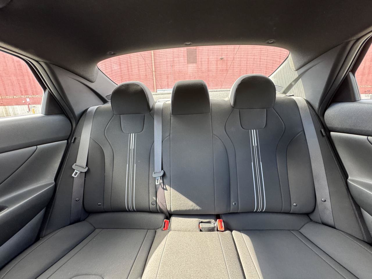 Used 2025 Hyundai Elantra Sport FWD image 13