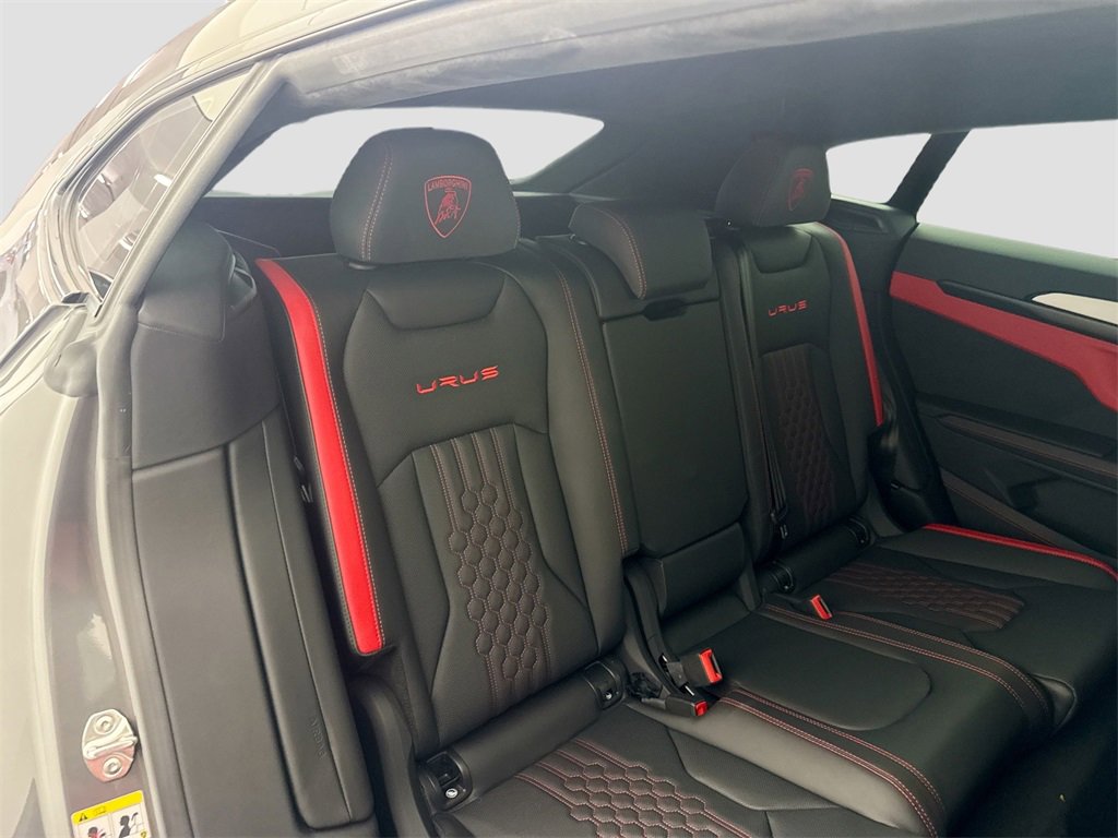 Used 2024 Lamborghini Urus S image 29