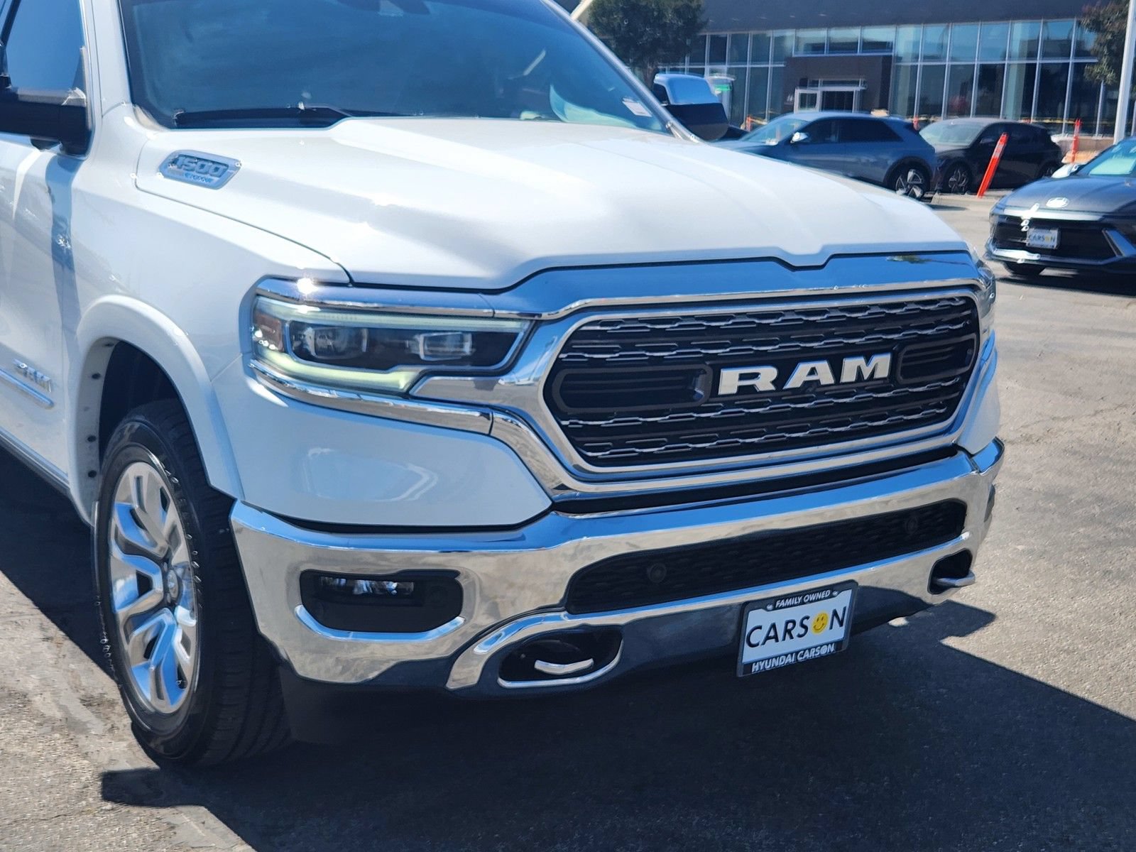 Used 2023 RAM 1500 Limited AWD/4WD image 9