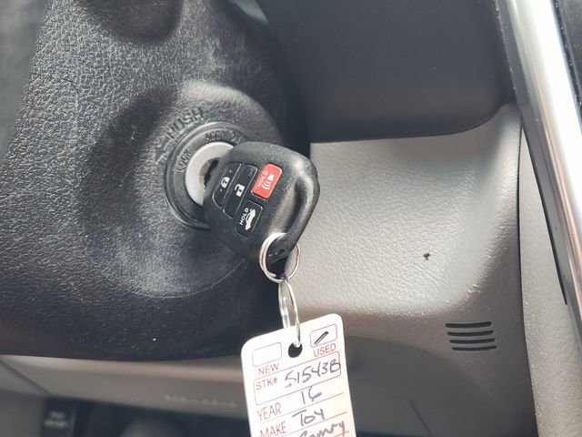 Used 2016 Toyota Camry LE image 21