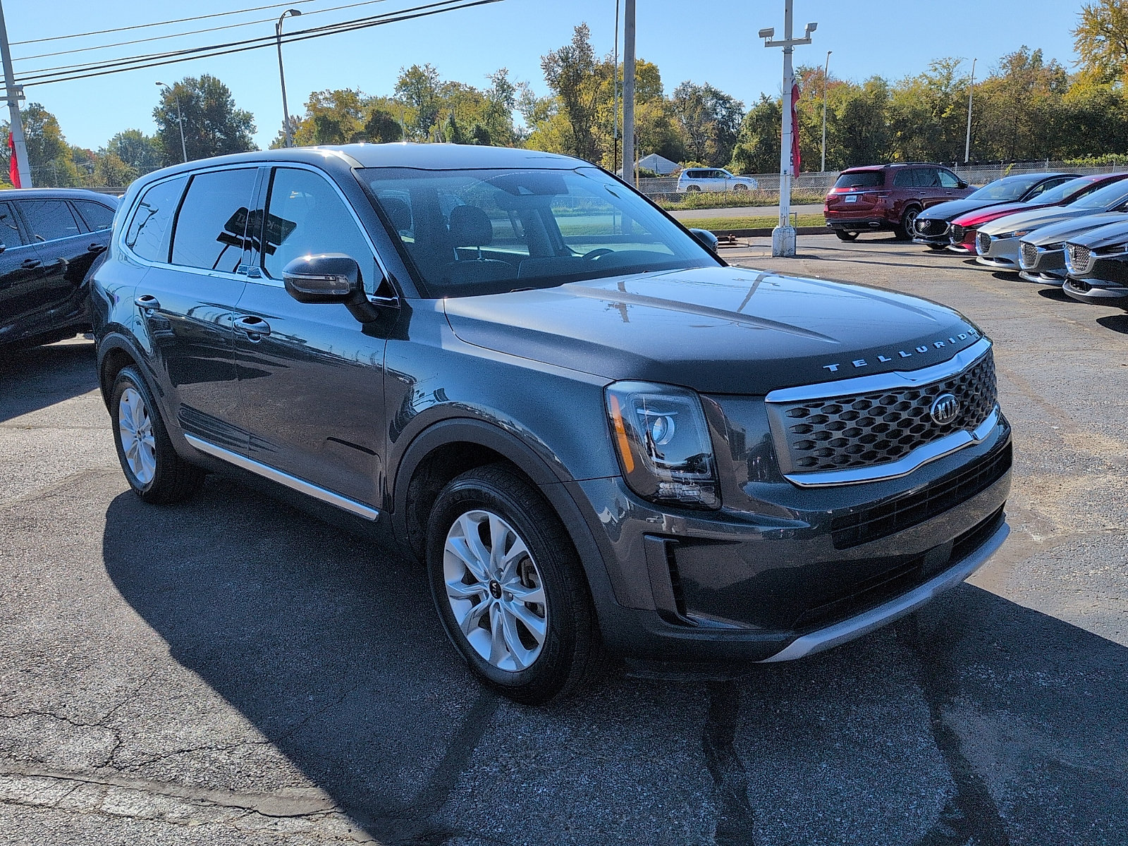 Used 2020 Kia Telluride LX FWD image 1