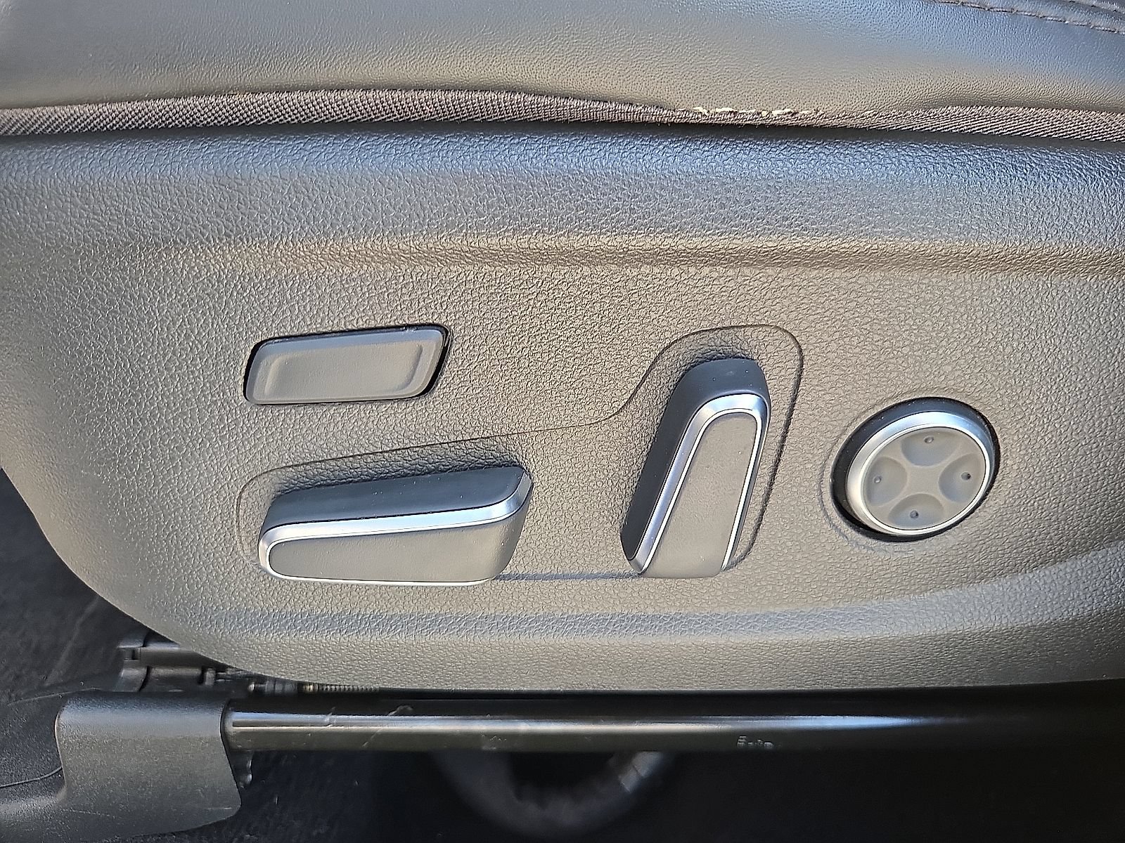 Used 2022 Hyundai Santa Fe Calligraphy FWD image 15