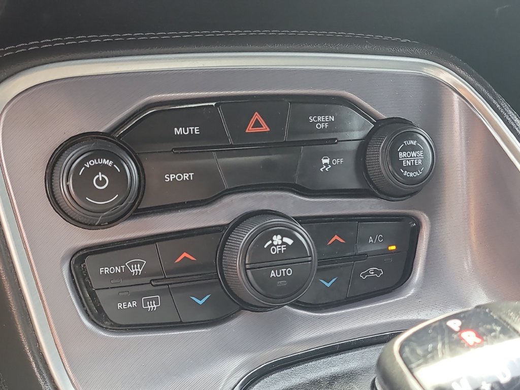 Used 2019 Dodge Challenger SXT w/ Blacktop Package RWD image 21