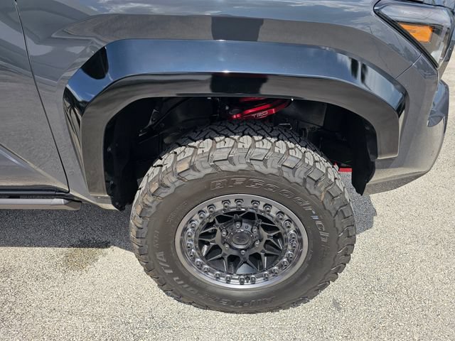 Used 2025 Toyota Tacoma TRD Pro AWD/4WD image 9