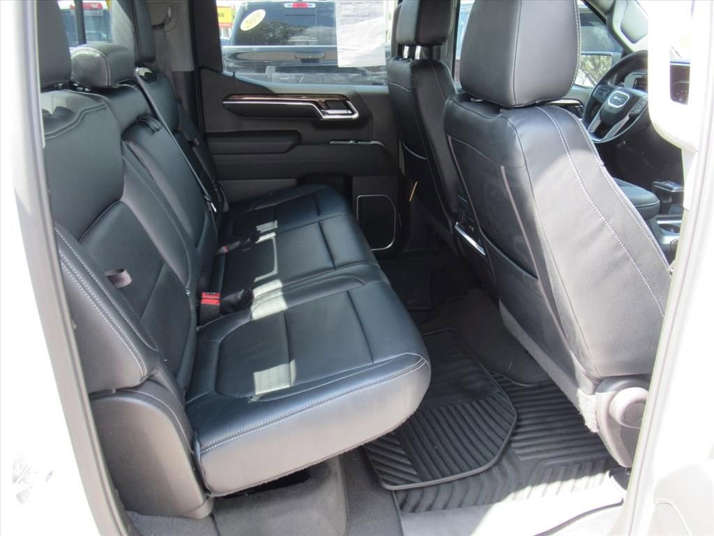 Used 2022 GMC Sierra 1500 Elevation w/ Preferred Package image 32