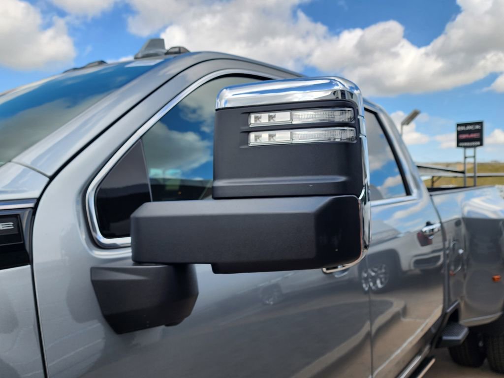 New 2026 GMC Sierra 3500 Denali Ultimate image 15