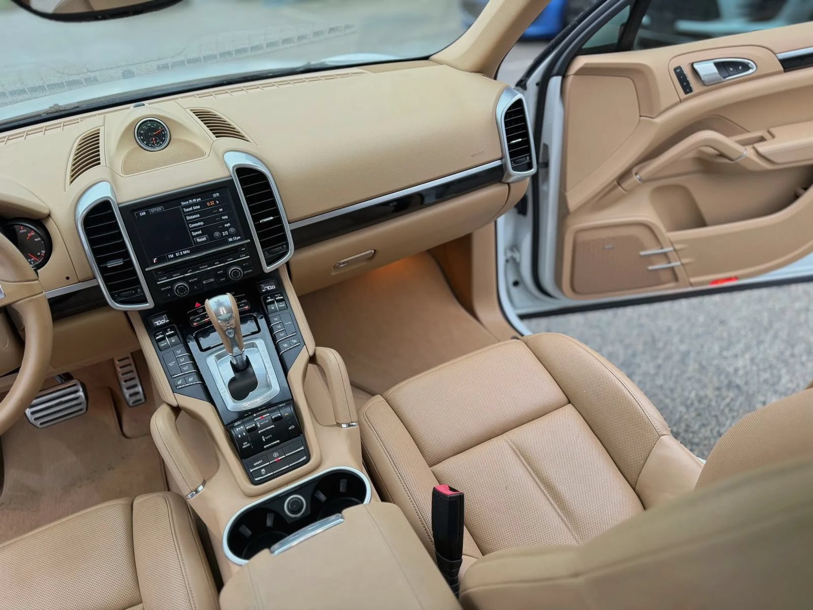 Used 2014 Porsche Cayenne S AWD/4WD image 56