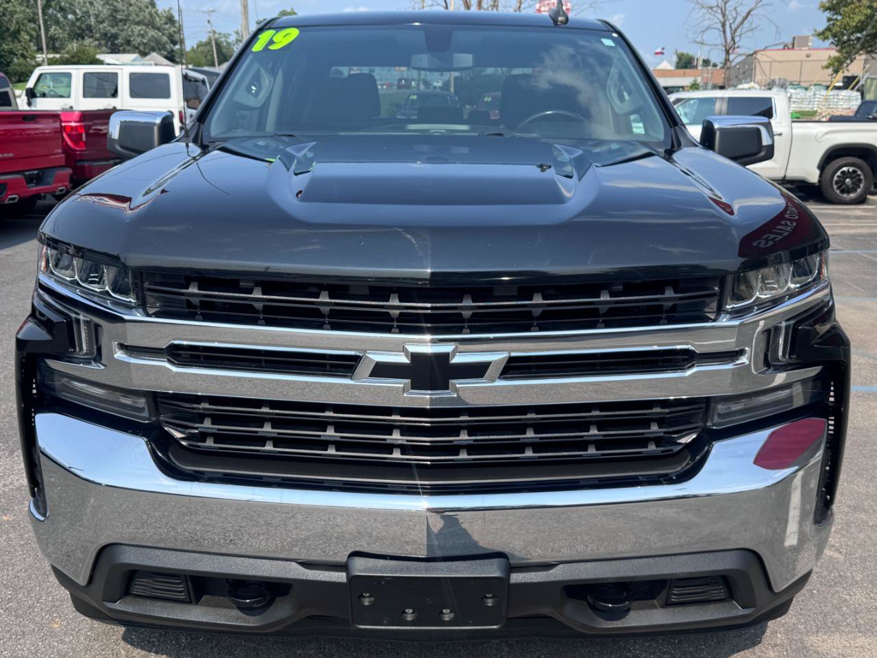 Used 2019 Chevrolet Silverado 1500 LT w/ All-Star Edition AWD/4WD image 8