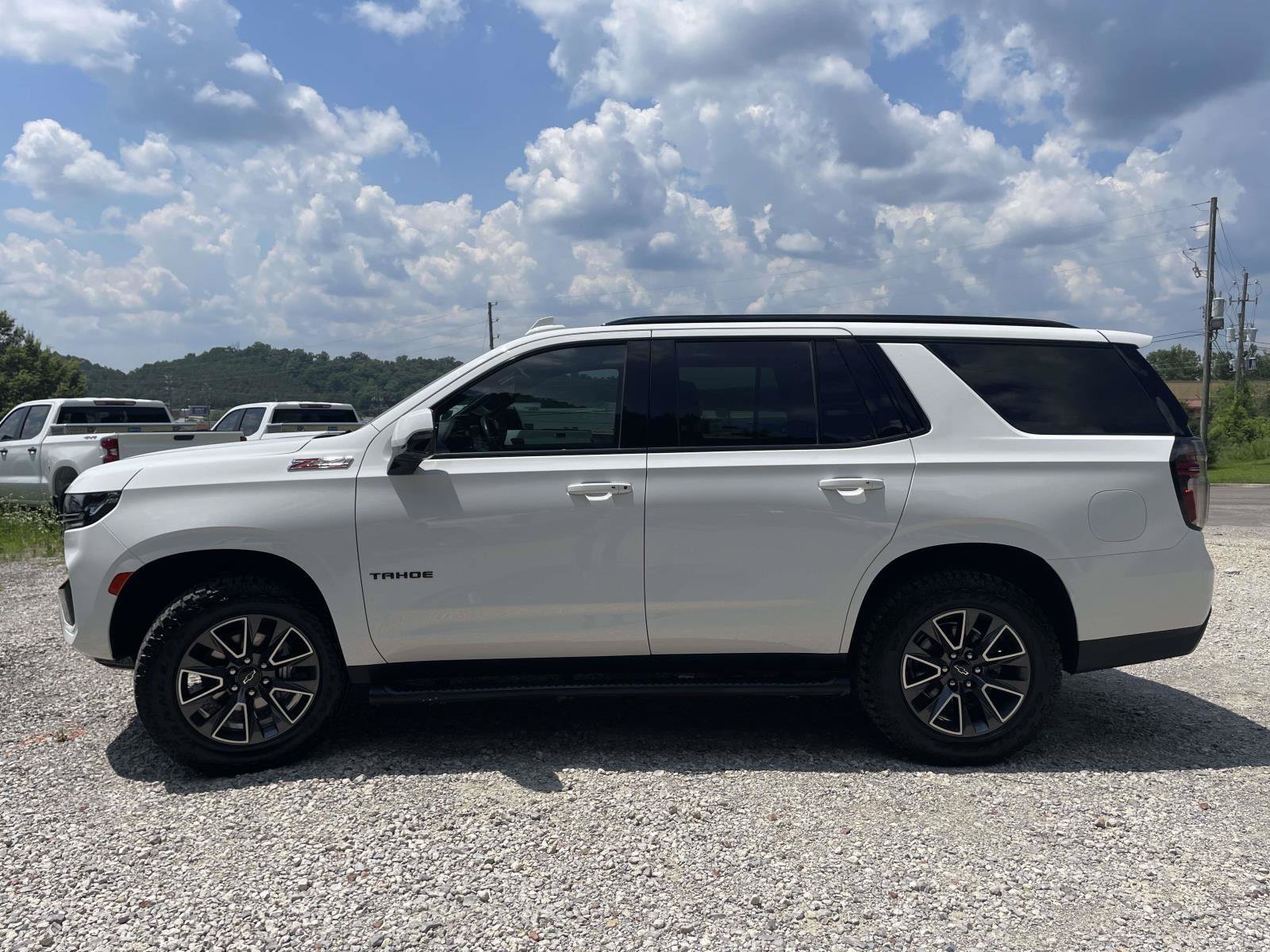 Used 2022 Chevrolet Tahoe Z71 w/ Luxury Package AWD/4WD image 25