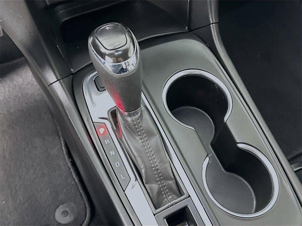 Used 2021 Chevrolet Equinox LT w/ LPO, Cargo Package image 17