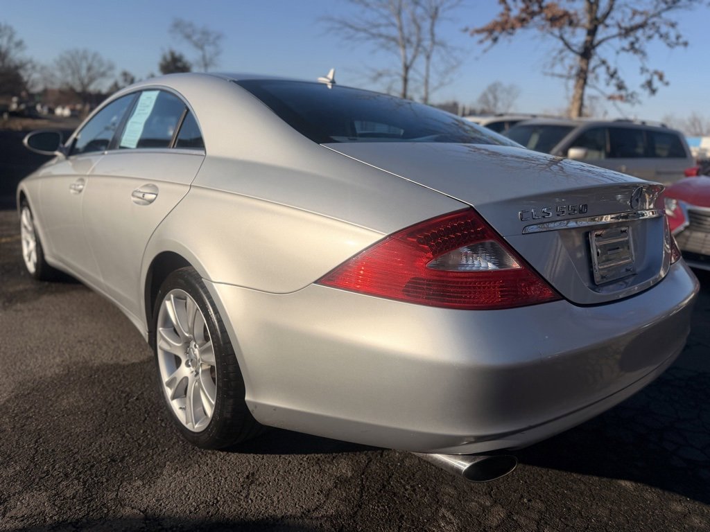 Used 2008 Mercedes-Benz CLS 550 image 3