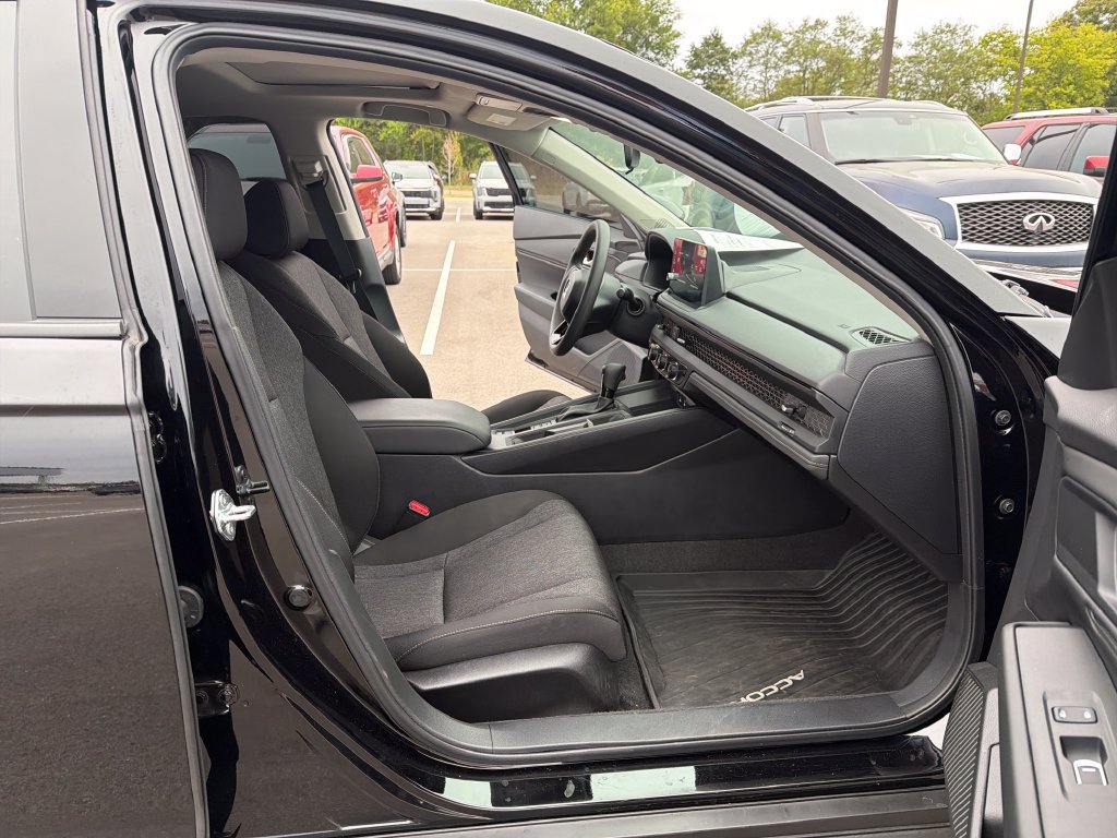 Used 2026 Honda Accord SE image 39
