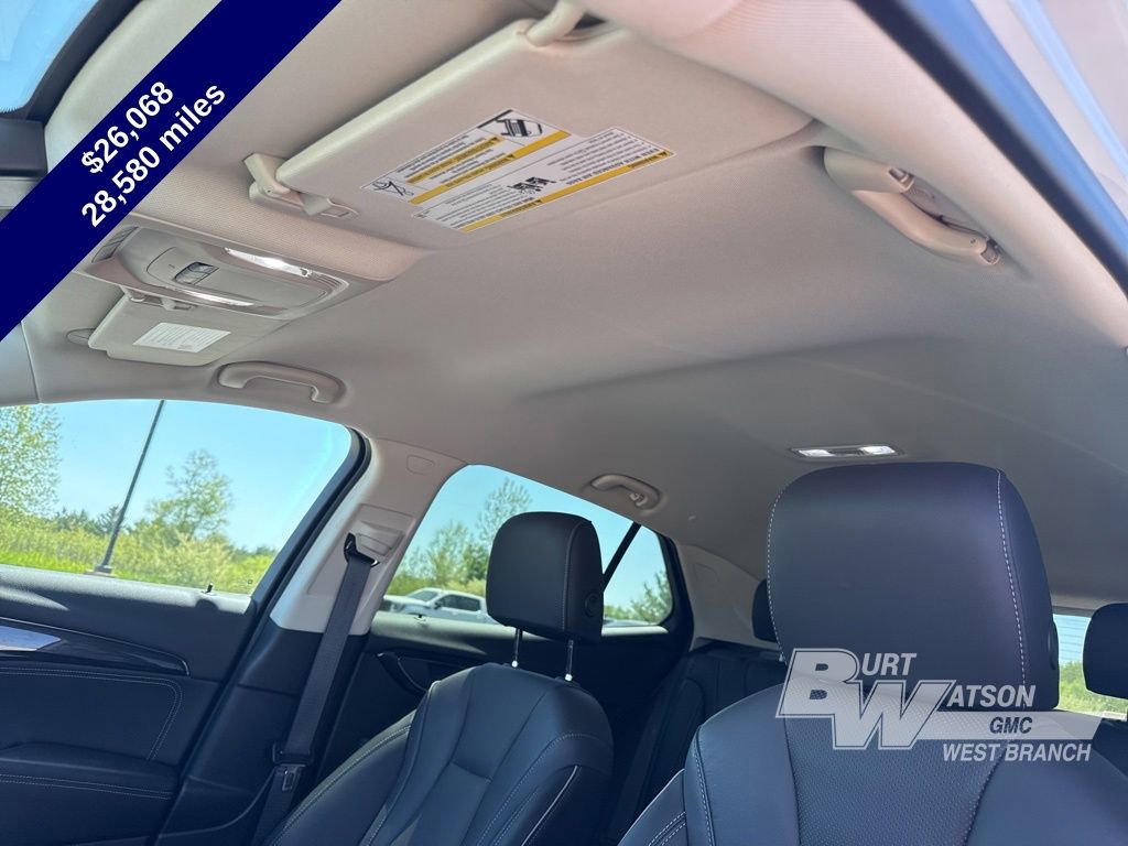 Used 2023 Buick Envision Essence FWD image 11