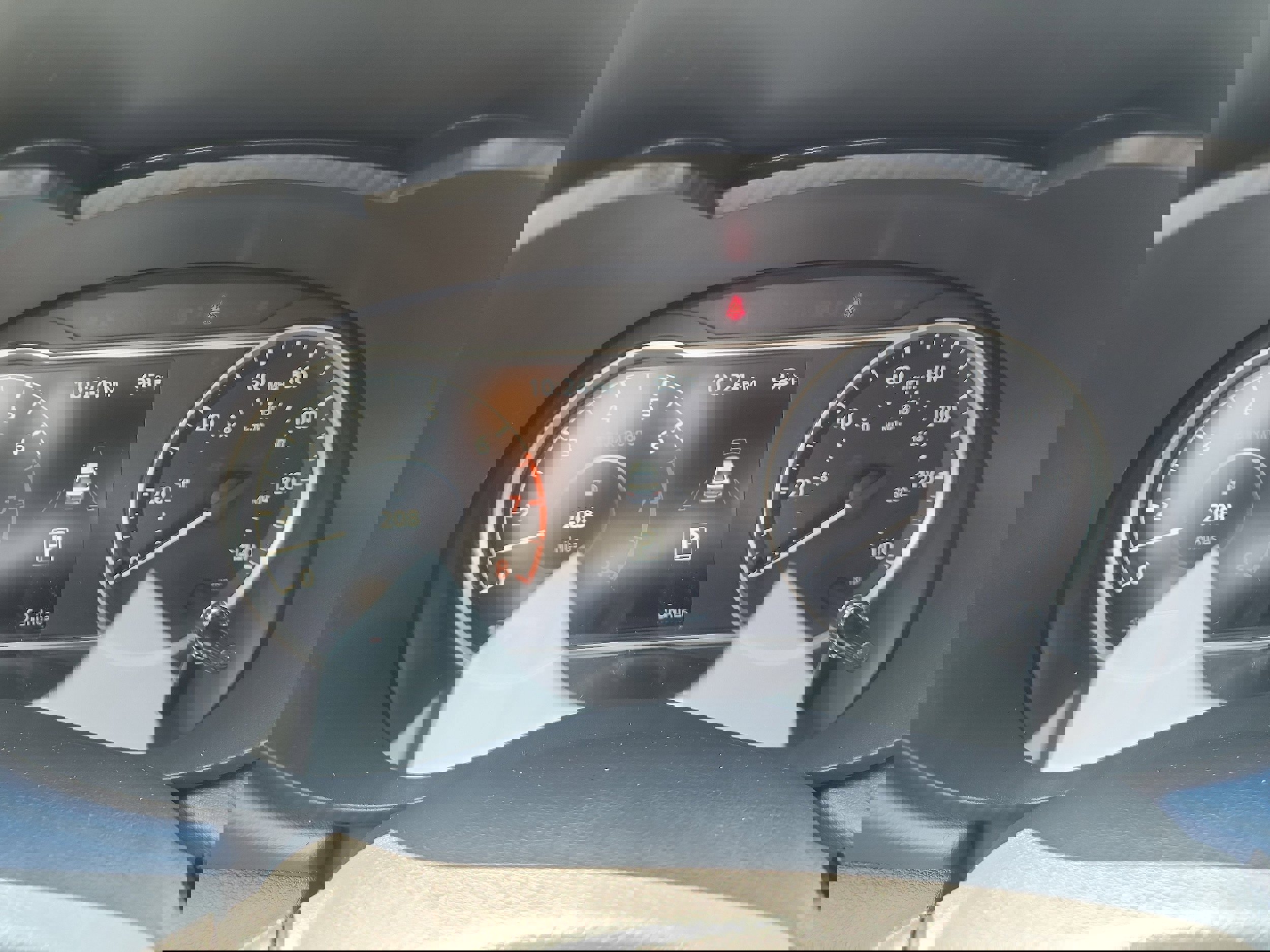 New 2025 Nissan Versa SV w/ Trunk Package image 19